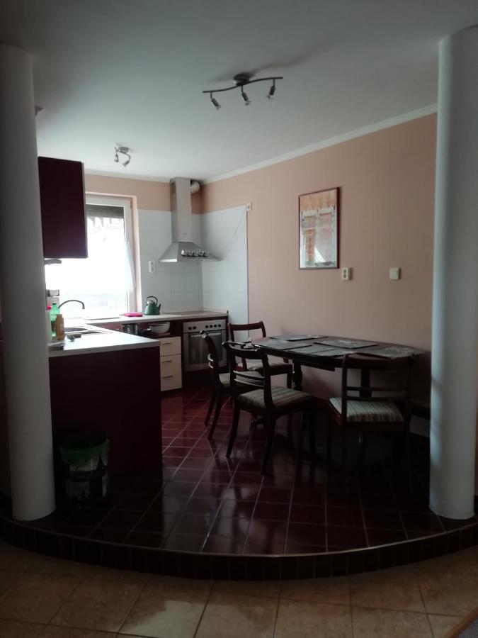Rokus Apartman Szeged Exterior foto